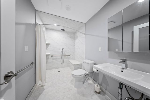 1030 Bishop Road, Grosse Pointe, MI 48230