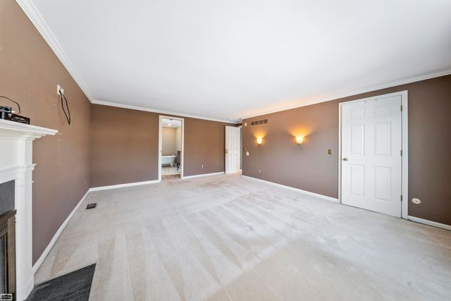 1030 Bishop Road, Grosse Pointe, MI 48230