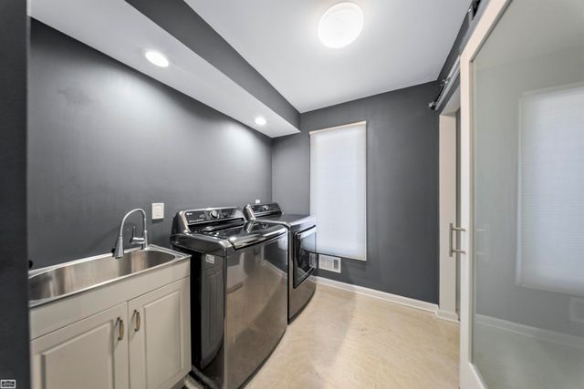 1030 Bishop Road, Grosse Pointe, MI 48230