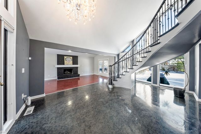 1030 Bishop Road, Grosse Pointe, MI 48230