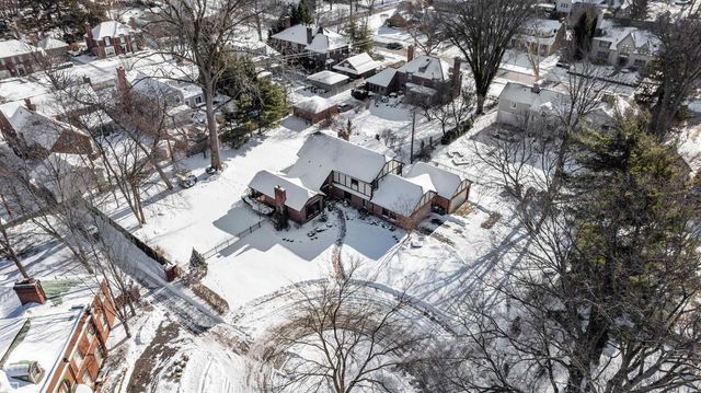 1030 Bishop Road, Grosse Pointe, MI 48230