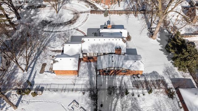 1030 Bishop Road, Grosse Pointe, MI 48230