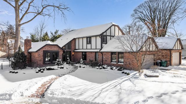 1030 Bishop Road, Grosse Pointe, MI 48230
