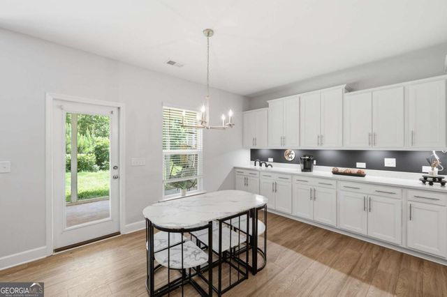 669 Fairway Drive, Acworth, GA 30101