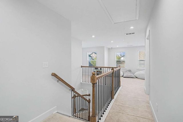 669 Fairway Drive, Acworth, GA 30101