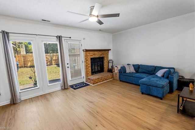 1402 Doe CT, Virginia Beach, VA 23464