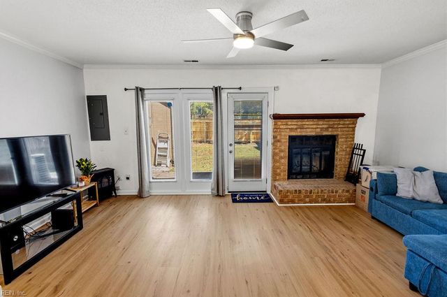 1402 Doe CT, Virginia Beach, VA 23464