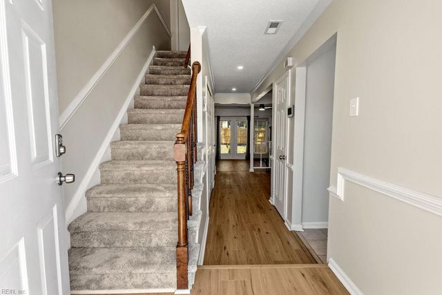 1402 Doe CT, Virginia Beach, VA 23464