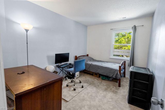 1402 Doe CT, Virginia Beach, VA 23464