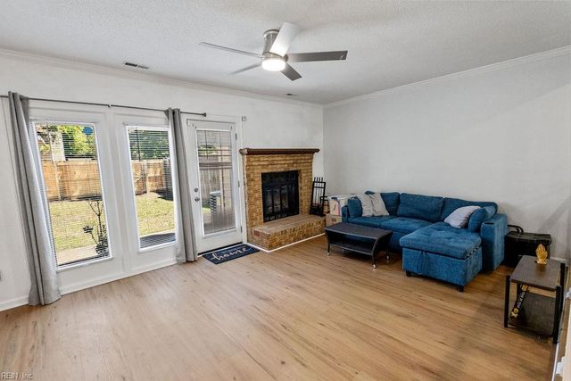 1402 Doe CT, Virginia Beach, VA 23464