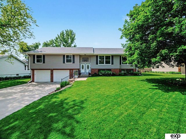 12223 Cuming Street, Omaha, NE 68154