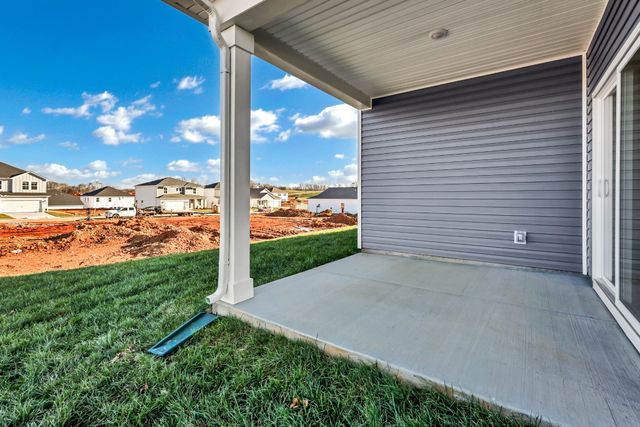 2364 Woodmeadow Dr, Clarksville, TN 37043