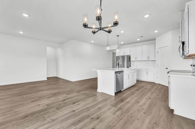 2364 Woodmeadow Dr, Clarksville, TN 37043