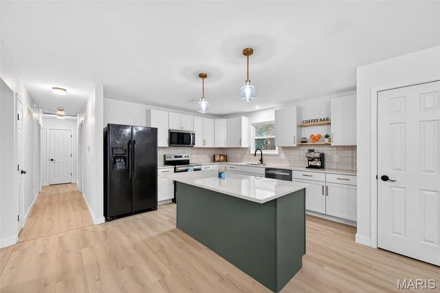 105 Hunters Ridge, St Charles, MO 63301