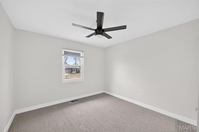 105 Hunters Ridge, St Charles, MO 63301