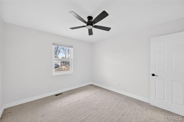 105 Hunters Ridge, St Charles, MO 63301