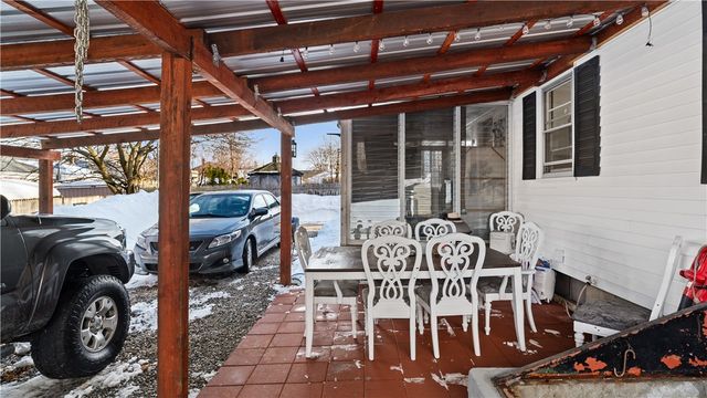 77 Minto Street, Providence, RI 02908