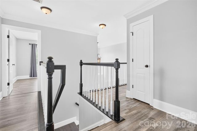 6208 Neptune Drive, Denver, NC 28037