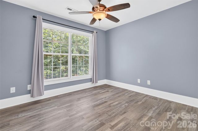 6208 Neptune Drive, Denver, NC 28037