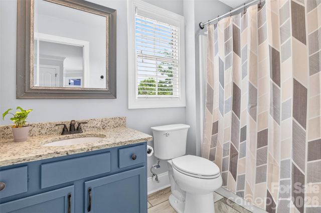 6208 Neptune Drive, Denver, NC 28037