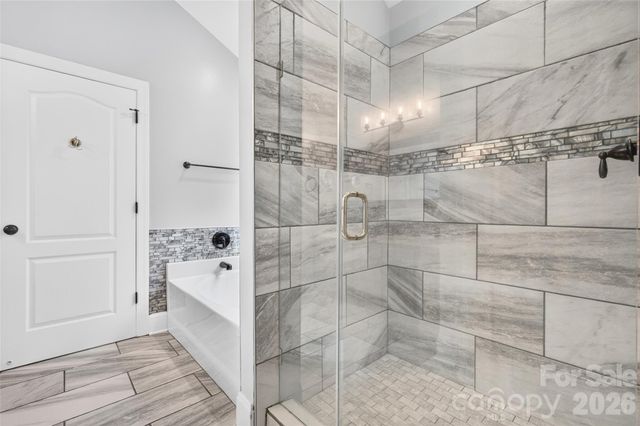 6208 Neptune Drive, Denver, NC 28037