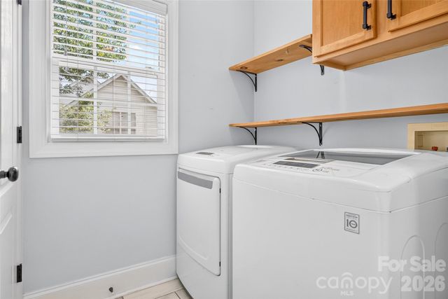 6208 Neptune Drive, Denver, NC 28037