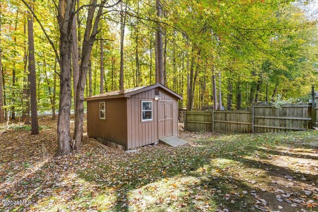 78 Arrow Wood Place, Malta, NY 12020