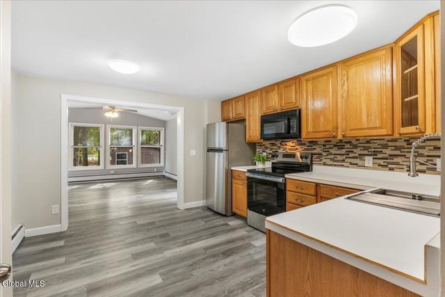 78 Arrow Wood Place, Malta, NY 12020