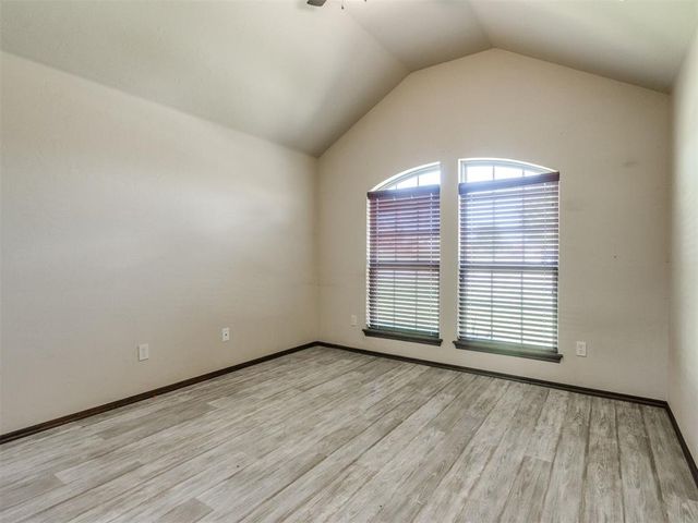 9217 Crooked Creek Lane, Oklahoma City, OK 73160