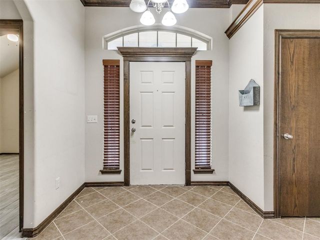 9217 Crooked Creek Lane, Oklahoma City, OK 73160
