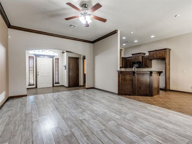 9217 Crooked Creek Lane, Oklahoma City, OK 73160