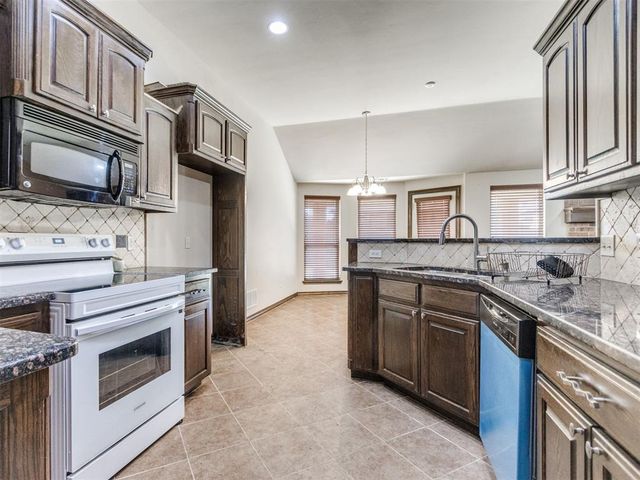 9217 Crooked Creek Lane, Oklahoma City, OK 73160