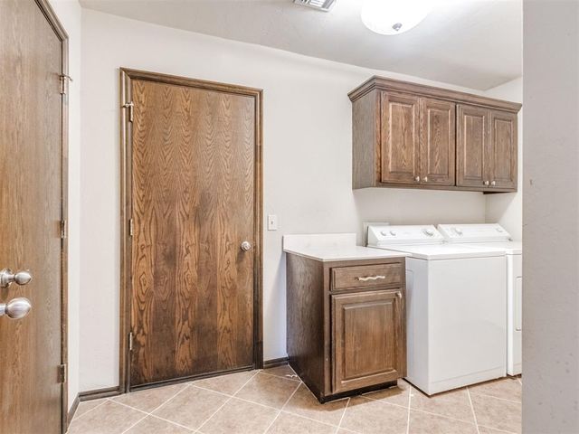 9217 Crooked Creek Lane, Oklahoma City, OK 73160