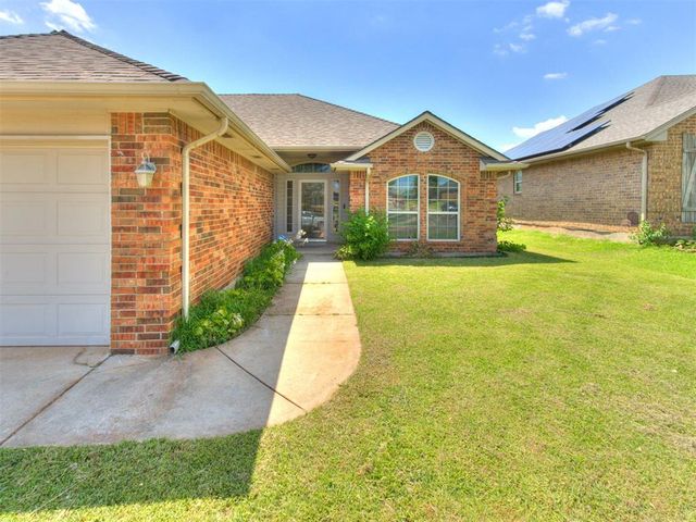 9217 Crooked Creek Lane, Oklahoma City, OK 73160