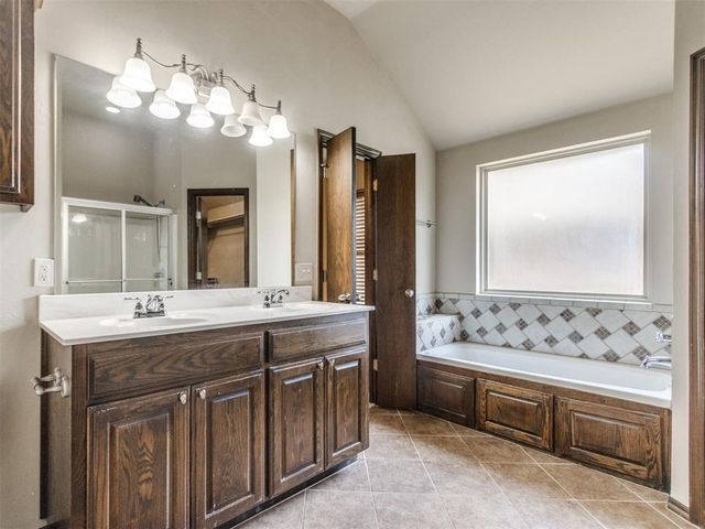 9217 Crooked Creek Lane, Oklahoma City, OK 73160