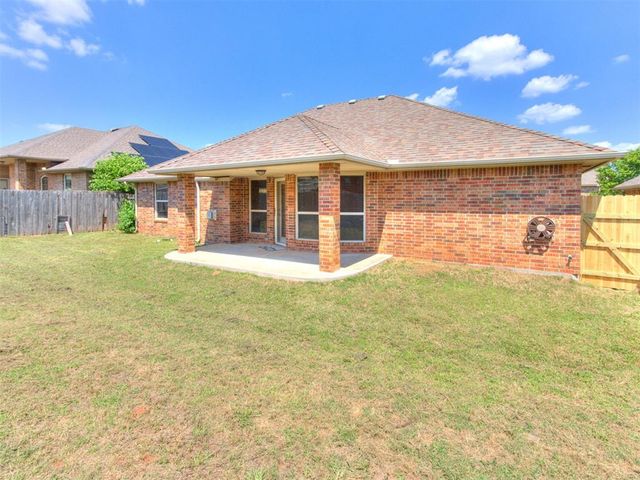 9217 Crooked Creek Lane, Oklahoma City, OK 73160