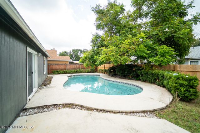 8454 GEMINI Road, Jacksonville, FL 32216