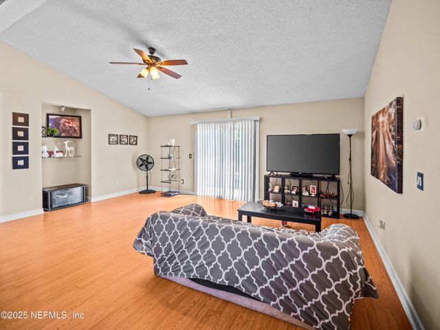8454 GEMINI Road, Jacksonville, FL 32216