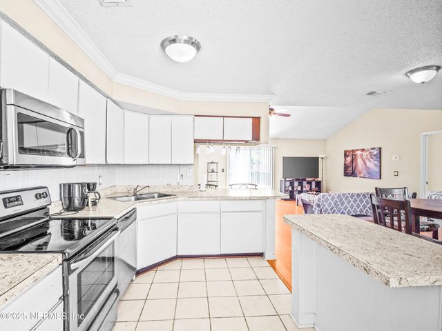 8454 GEMINI Road, Jacksonville, FL 32216