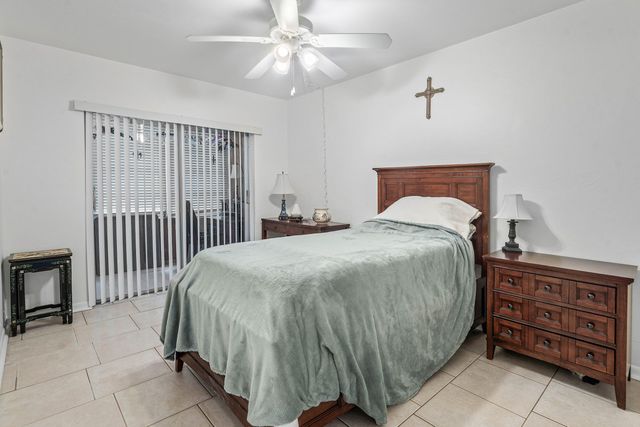 3120 LAKE OSBORNE Drive Bldg 7 Apt106, Lake Worth Beach, FL 33461