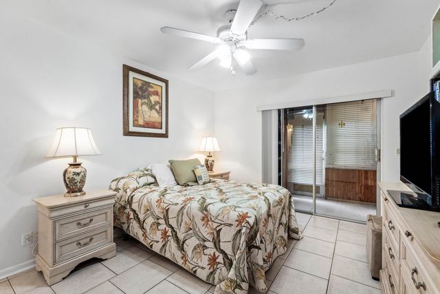 3120 LAKE OSBORNE Drive Bldg 7 Apt106, Lake Worth Beach, FL 33461