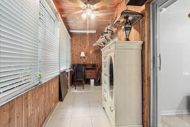 3120 LAKE OSBORNE Drive Bldg 7 Apt106, Lake Worth Beach, FL 33461