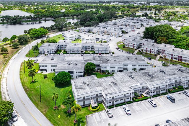 3120 LAKE OSBORNE Drive Bldg 7 Apt106, Lake Worth Beach, FL 33461