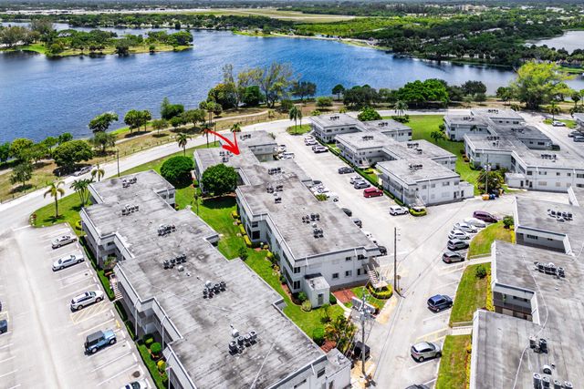 3120 LAKE OSBORNE Drive Bldg 7 Apt106, Lake Worth Beach, FL 33461
