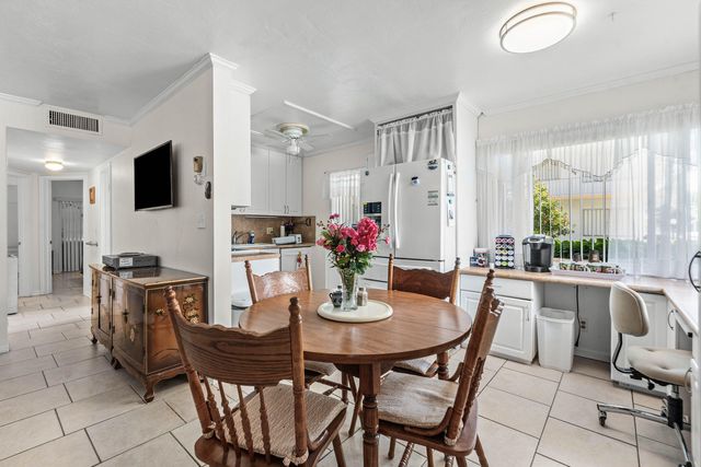 3120 LAKE OSBORNE Drive Bldg 7 Apt106, Lake Worth Beach, FL 33461