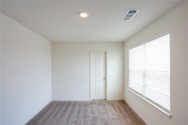 1004 Riverdale CV, Jarrell, TX 76537