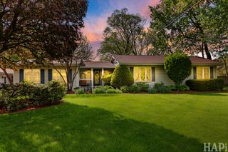 4403 Roberts Road, Island Lake, IL 60042