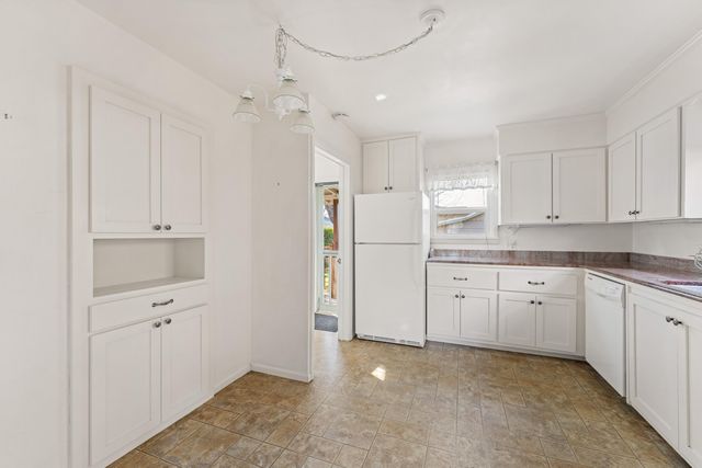 414 NE 11th Street, Grants Pass, OR 97526