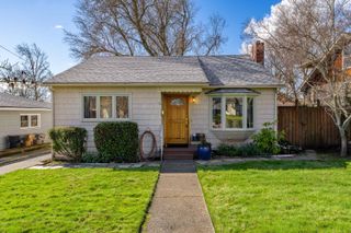 414 NE 11th Street, Grants Pass, OR 97526