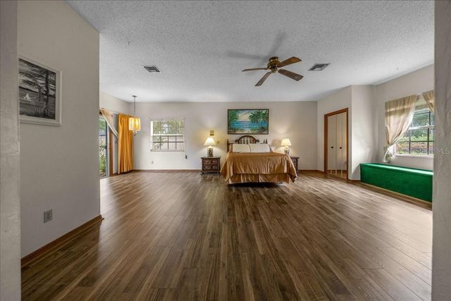2300 SE 38TH COURT, Ocala, FL 34471